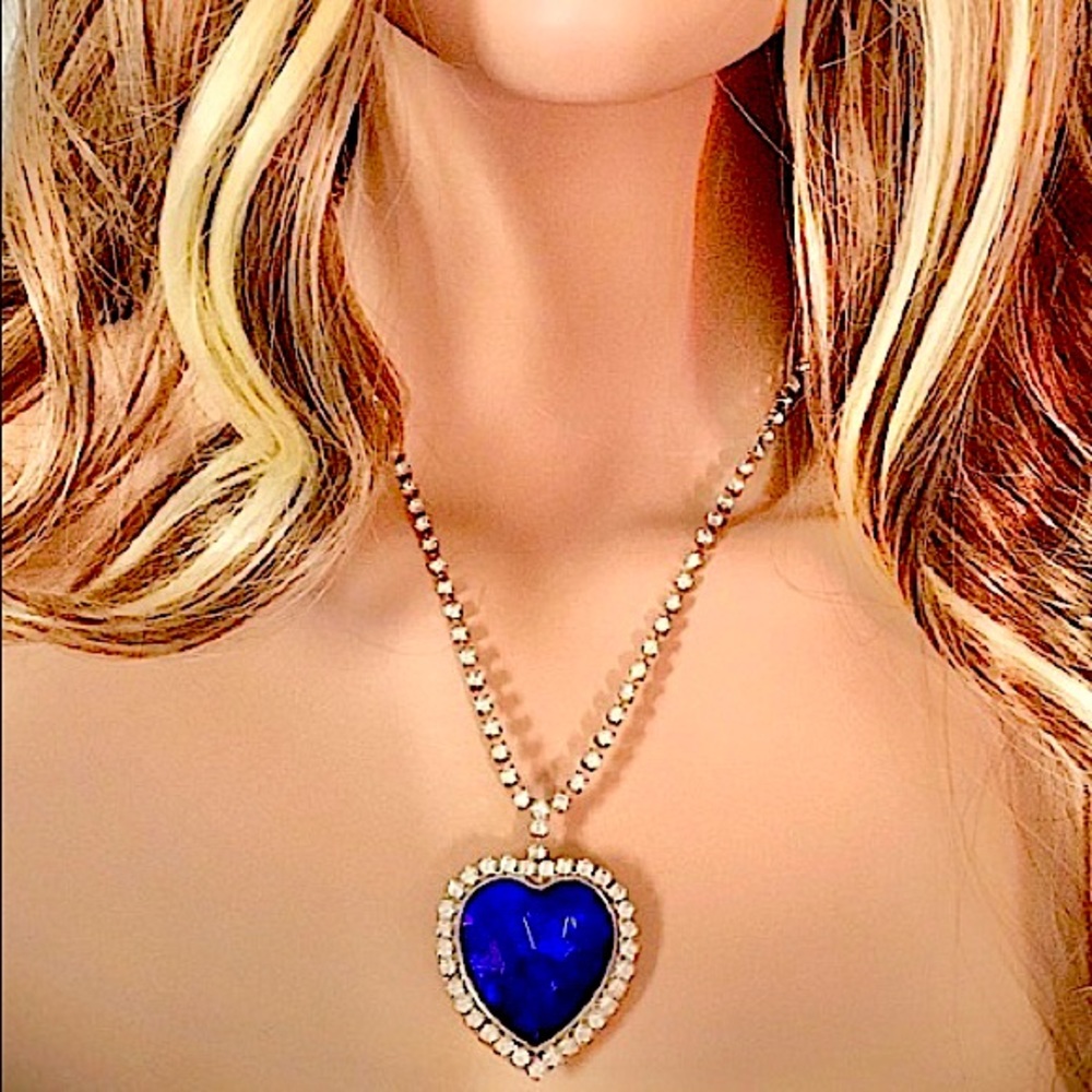 Gorgeous Sparkly Blue Heart Necklace.